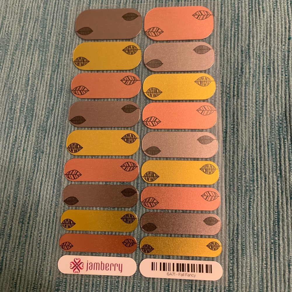 Full sheet of Jamberry’s Fall Fancy wrap.